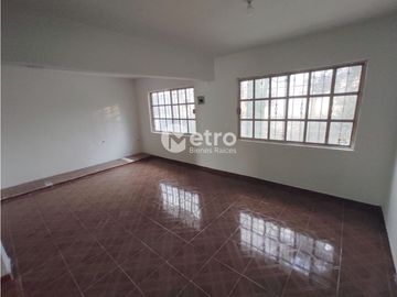 Casa en Venta REMODELADA en PASEO DEL PRADO en Juárez NL MZC