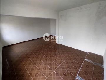 Casa en Venta REMODELADA en PASEO DEL PRADO en Juárez NL MZC