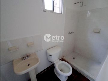 Casa en Venta REMODELADA en PASEO DEL PRADO en Juárez NL MZC