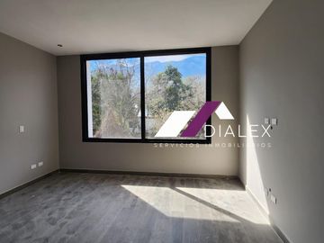 Casa en VENTA Fracc. Brisas del Vergel -CARRETERA NACIONAL- Monterrey, Nuevo León.