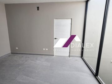 Casa en VENTA Fracc. Brisas del Vergel -CARRETERA NACIONAL- Monterrey, Nuevo León.