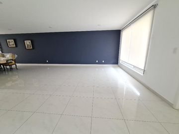 VENTA DE CASA EN CHILUCA (3 NIVELES)