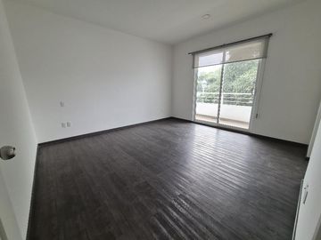 VENTA DE CASA EN CHILUCA (3 NIVELES)
