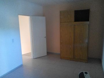 DEPARTAMENTO 2 AMB. 1 PISO. EN COMPLEJO CON PISCINA ,SIN EXPENSAS. NI ABL TACUARI 255 , TIGRE