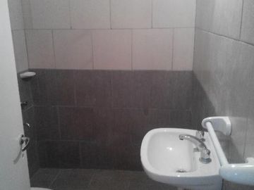 DEPARTAMENTO 2 AMB. 1 PISO. EN COMPLEJO CON PISCINA ,SIN EXPENSAS. NI ABL TACUARI 255 , TIGRE