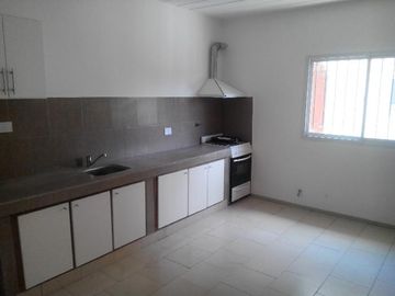 DEPARTAMENTO 2 AMB. 1 PISO. EN COMPLEJO CON PISCINA ,SIN EXPENSAS. NI ABL TACUARI 255 , TIGRE