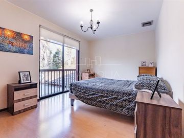 Casa en Venta en luis pasteur con Lo recabarren
