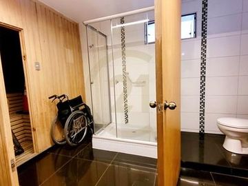 AMPLIO DEPARTAMENTO, 4 DORM, EL GOLF, LAS CONDES