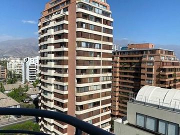 AMPLIO DEPARTAMENTO, 4 DORM, EL GOLF, LAS CONDES