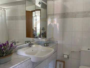 AMPLIO DEPARTAMENTO, 4 DORM, EL GOLF, LAS CONDES