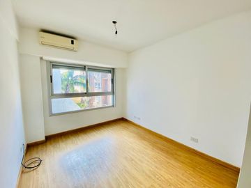 Departamento en  VENTA 2 AMB CON TERRAZA PROPIA Y COCHERA. RAMOS MEJIA