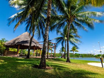 CASA DE LUJO EN VENTA RESIDENCIAL LAGOS DEL SOL CANCUN COLDWELL BANKER