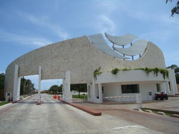 CASA DE LUJO EN VENTA RESIDENCIAL LAGOS DEL SOL CANCUN COLDWELL BANKER