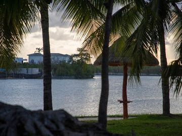 CASA DE LUJO EN VENTA RESIDENCIAL LAGOS DEL SOL CANCUN COLDWELL BANKER
