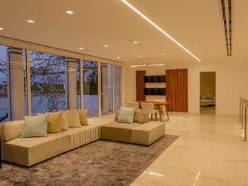 CASA DE LUJO EN VENTA RESIDENCIAL LAGOS DEL SOL CANCUN COLDWELL BANKER