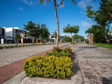 CASA DE LUJO EN VENTA RESIDENCIAL LAGOS DEL SOL CANCUN COLDWELL BANKER