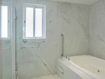 CASA DE LUJO EN VENTA RESIDENCIAL LAGOS DEL SOL CANCUN COLDWELL BANKER