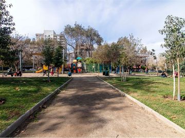 Acogedor Departamento en Ñuñoa con Piscina