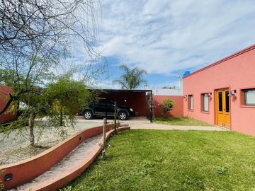Casa de dos dormitorios en Sicardi en Venta