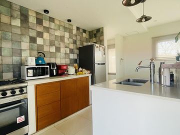 Casa de dos dormitorios en Sicardi en Venta