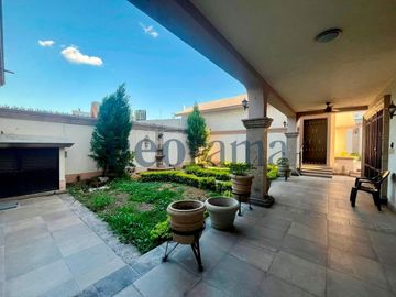 Casa en venta en cumbres 3er sector