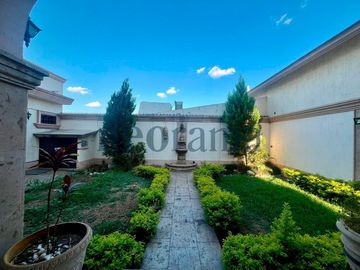 Casa en venta en cumbres 3er sector