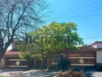 Casa en venta en cumbres 3er sector