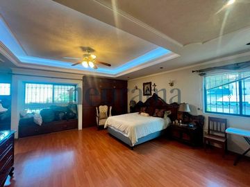 Casa en venta en cumbres 3er sector