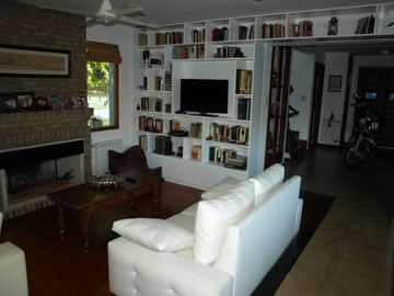 Casa en venta en Aldea, Fisherton, 5 dorm