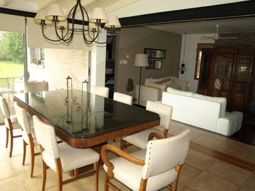 Casa en venta en Aldea, Fisherton, 5 dorm