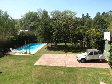 Casa impecable en Roldan, moderna , apta credito