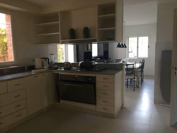 Lindisima casa en La Escondida, excelente acceso