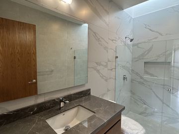 Hermosa casa en VENTA Parque Metropolitano en coto