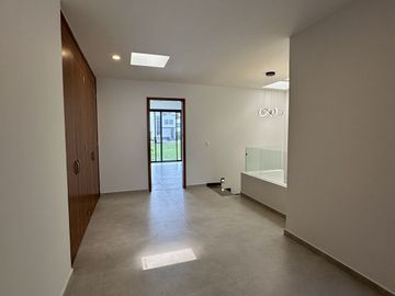 Hermosa casa en VENTA Parque Metropolitano en coto