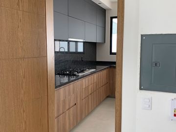 Hermosa casa en PREVENTA Parque Metropolitano en coto