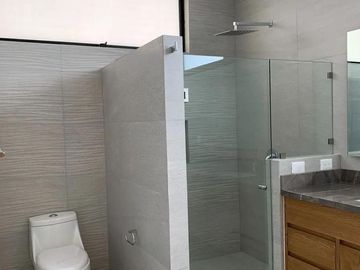Hermosa casa en PREVENTA Parque Metropolitano en coto