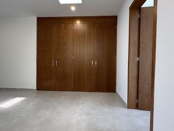Hermosa casa en VENTA Parque Metropolitano en coto