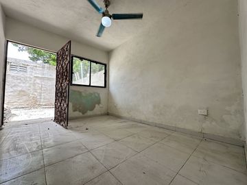 CASA EN VENTA EN COLONIA SANTA ROSA SOBRE CALLE PRINCIPAL.
