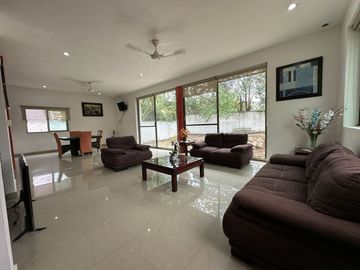 CASA EN VENTA UBICADA EN SAN SEBASTIAN, CENTRO DE MERIDA.