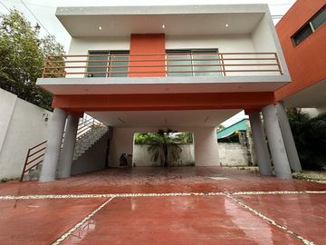 CASA EN VENTA UBICADA EN SAN SEBASTIAN, CENTRO DE MERIDA.