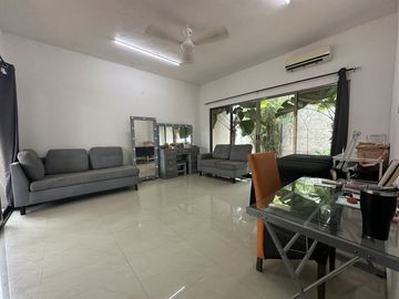 CASA EN VENTA UBICADA EN SAN SEBASTIAN, CENTRO DE MERIDA.