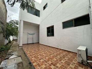 CASA EN VENTA UBICADA EN SAN SEBASTIAN, CENTRO DE MERIDA.