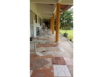 VENTA DE CASA AMOBLADA EN COCLE