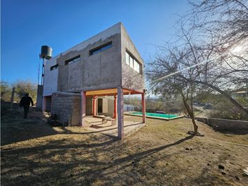 ¡Gran Oportunidad en Estancia Vieja, Córdoba! casa mas dpto  y pileta
