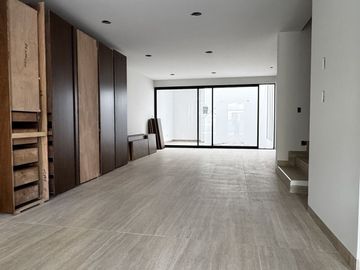 VENTA DE CASA DE 4 RECAMARAS EN LA ANTIGUA CEMENTERA