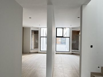 VENTA DE CASA DE 4 RECAMARAS EN LA ANTIGUA CEMENTERA