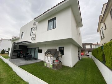 Casa en Renta Rincón de los Encinos Lerma, rápido acceso a la México -Toluca