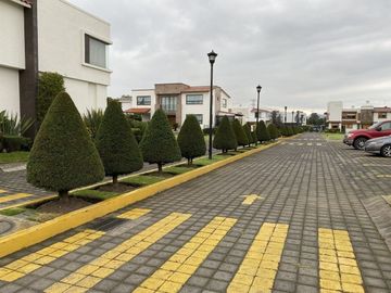 Casa en Renta Rincón de los Encinos Lerma, rápido acceso a la México -Toluca