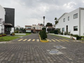 Casa en Renta Rincón de los Encinos Lerma, rápido acceso a la México -Toluca