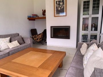 VENTA CASA CON ALBERCA EN LOMAS DE TETELA, CUARNAVACA, MORELOS